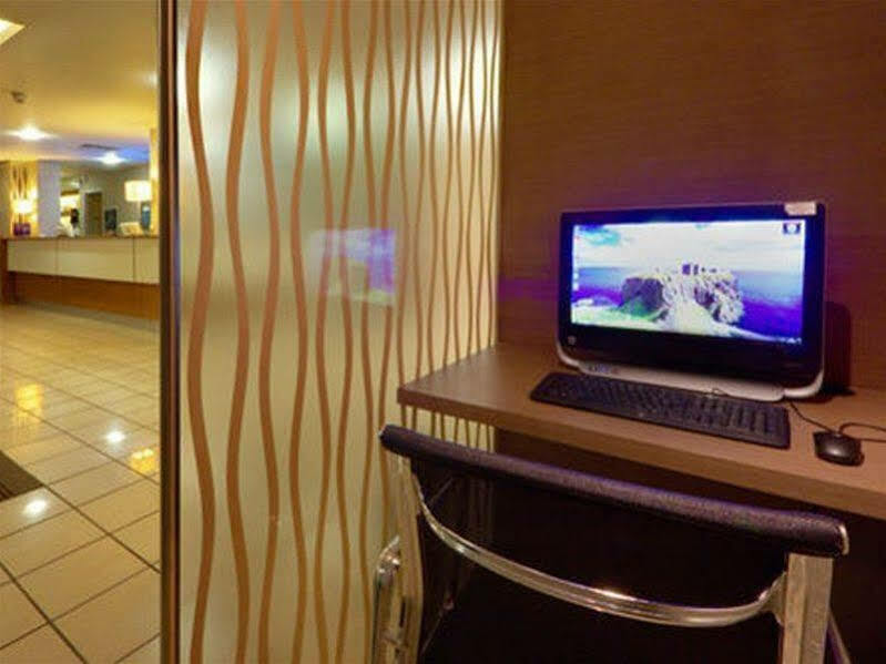 Holiday Inn Express London Limehouse By Ihg Exterior foto